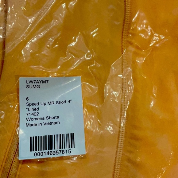 A Lululemon 🍋Speed Up Mid-Rise Lined Short 4" - Picture 4 of 4